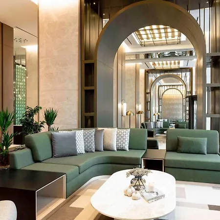 호텔 Moevenpick Old Town 5*