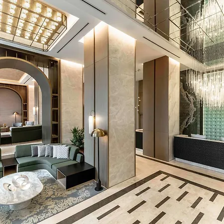 호텔 Moevenpick Old Town 5*