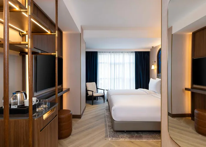 酒店 Moevenpick Old Town 5*