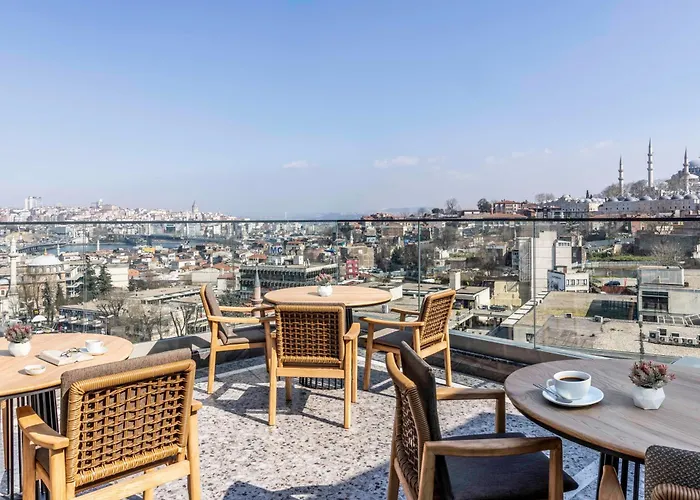 Moevenpick Old Town 酒店