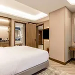 Hotel Moevenpick Old Town 5*