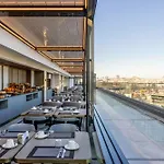 Moevenpick Old Town 5*