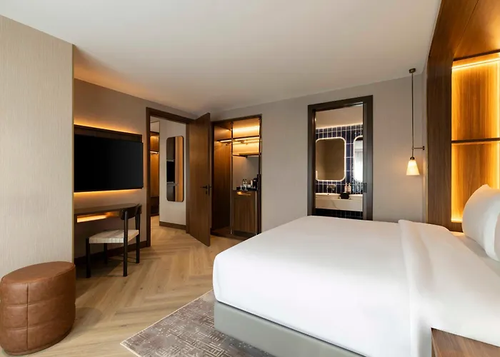 Hotel Moevenpick Old Town