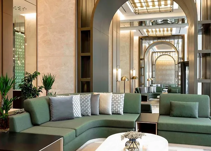 Hotell Mövenpick Old Town 5*