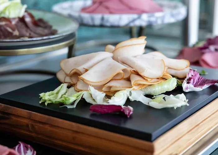 Moevenpick Old Town Hotel 5*