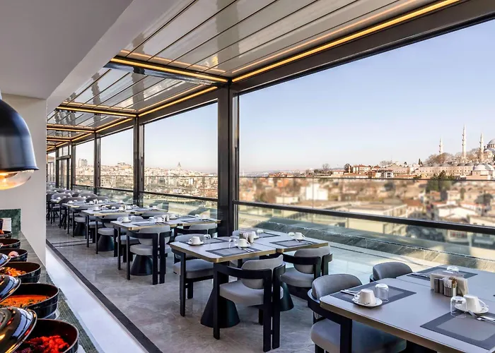 Hotell Mövenpick Old Town