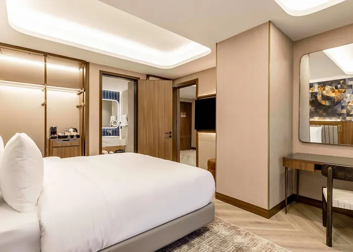 Szálloda Moevenpick Old Town 5*