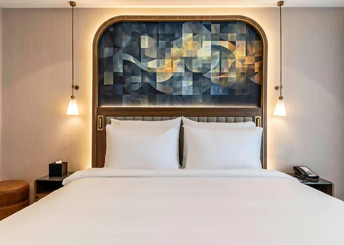 Moevenpick Old Town Hotel 5*