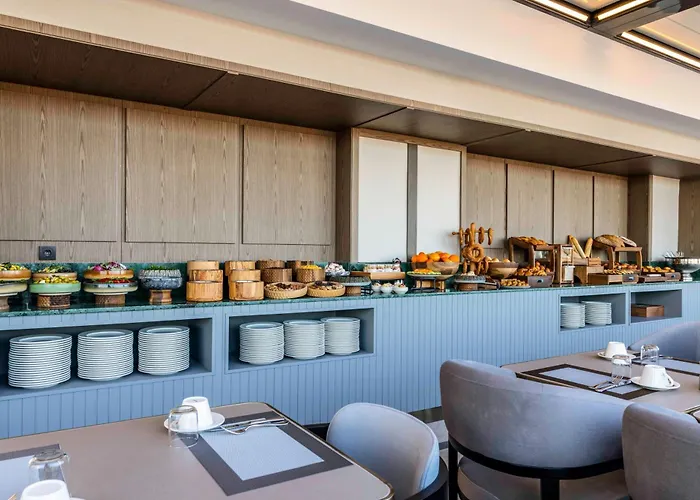 Moevenpick Old Town Hotel 5*